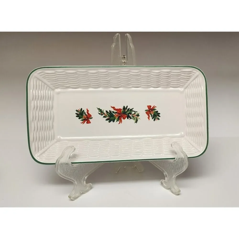 Pfaltzgraff Christmas Heritage Wicker Tray Bread/Cracker Serving Plate